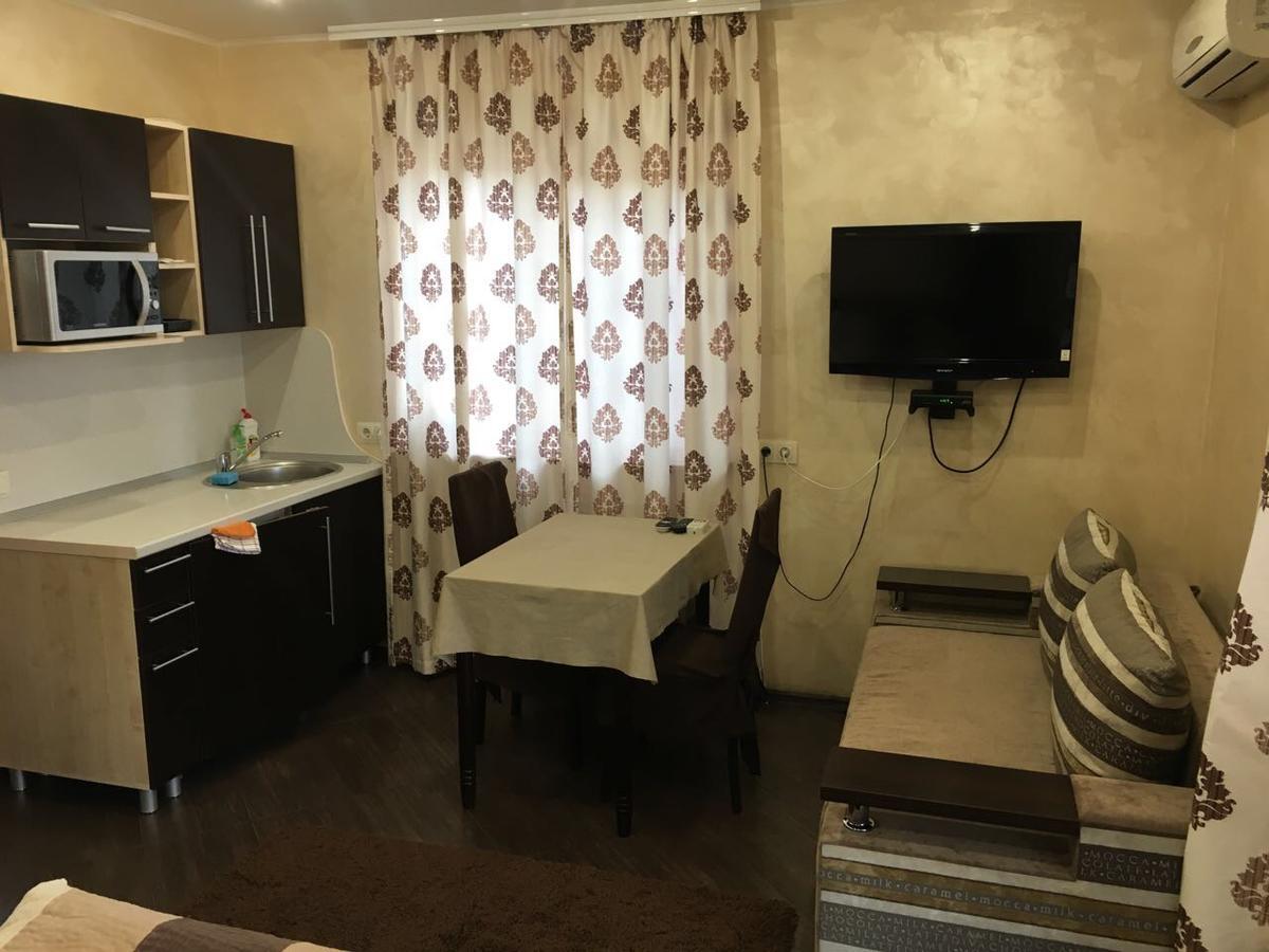 Vesyolaya Rochsha Hotel Dniprodzerzhynsk Bagian luar foto